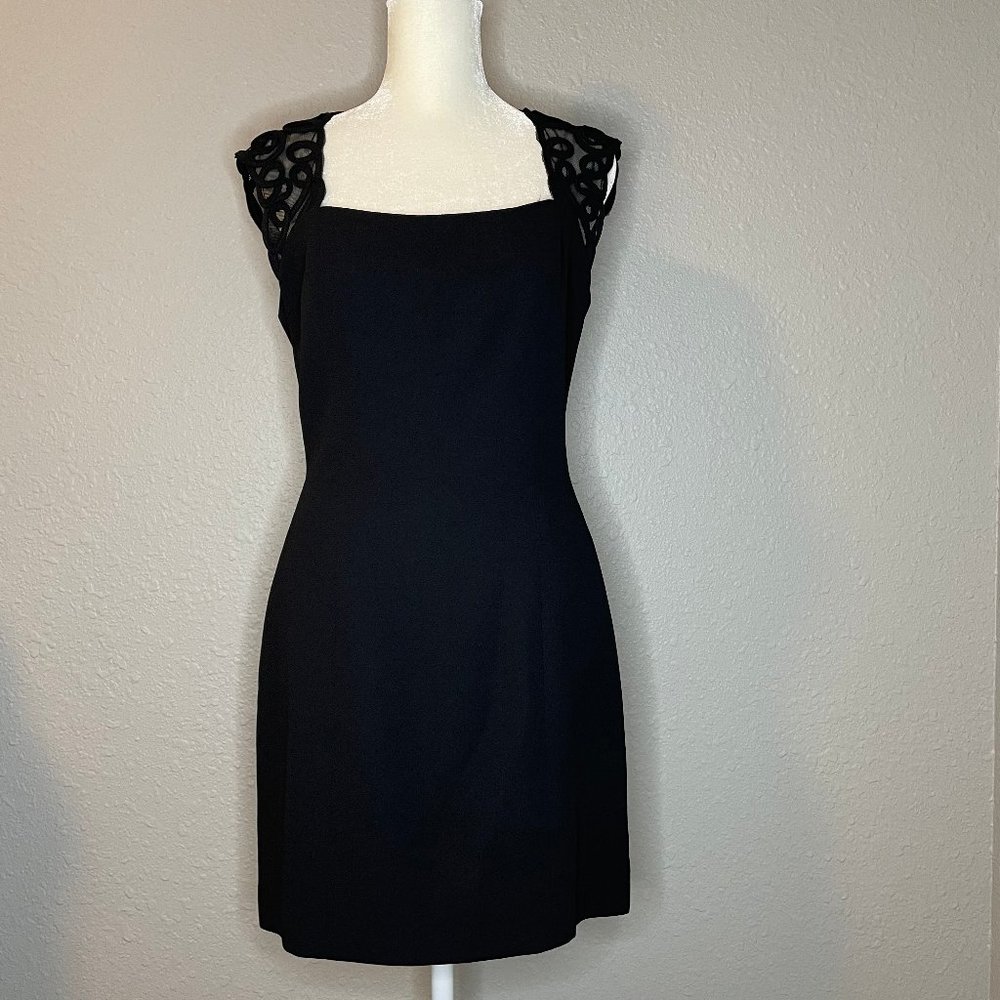LBD - Laudry by Shelli Segal Size 6